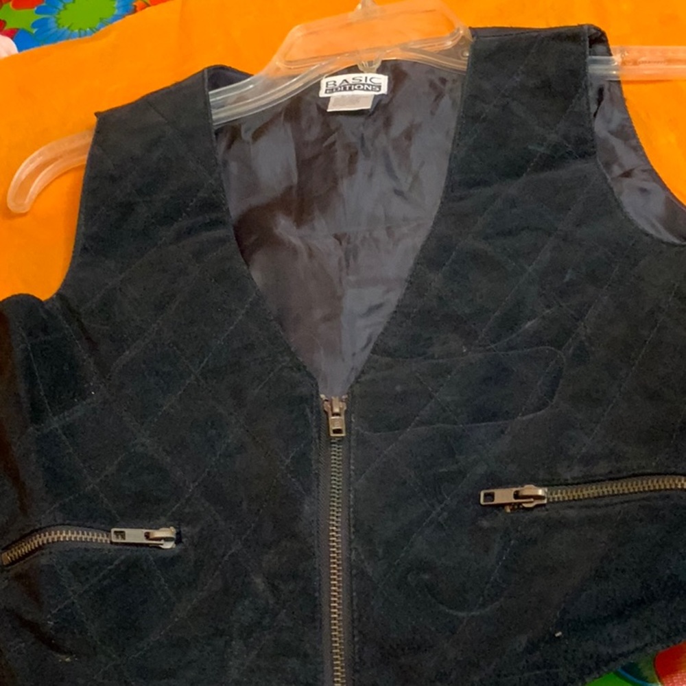 Basic editions vest for girl